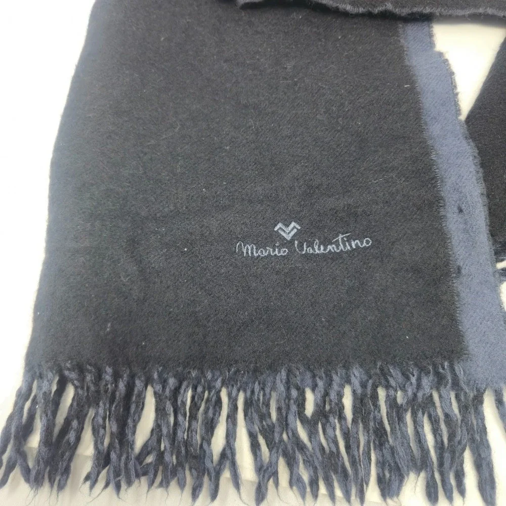 Vintage‎ Mario Valentino Scarf Reversible Black/Dark Gray Wool 58